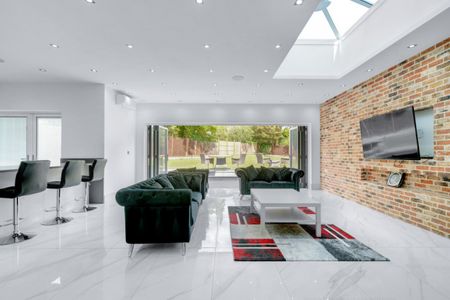 Saddlescombe Way, London N12 - Photo 4