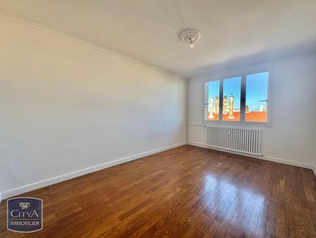 Location Appartement 4 pièces 83m² VILLEURBANNE 69100 - Photo 4