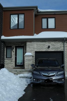 For Lease - 88 Fairlane Avenue, Barrie, Ontario - Photo 1