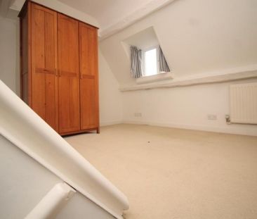 High Street, Newport Pagnell - Photo 2