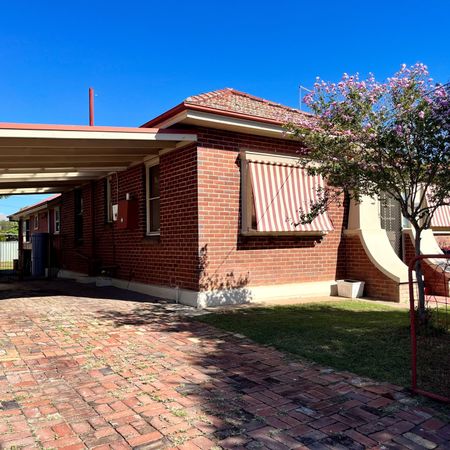 Tidy Family Home in West Tamworth - Photo 4