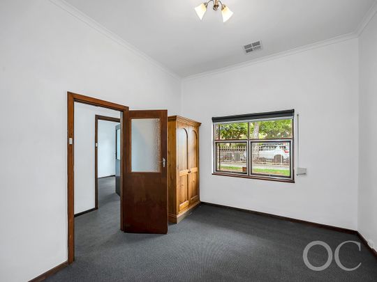 Open the door to inner-west ease - Photo 1