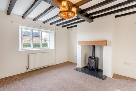 2 bedroom semi-detached house to rent - Photo 2