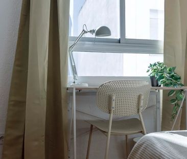 Carrer del Baró de San Petrillo, Valencia, Valencian Community 46020 - Photo 2