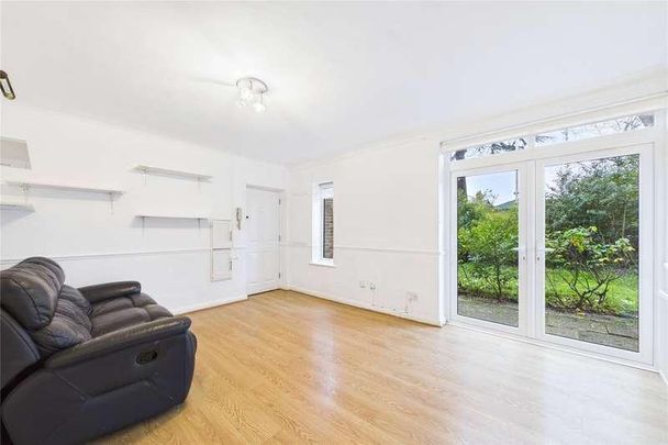 Hamilton Road, Reading, Berkshire, RG1 - Photo 1