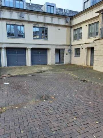 2 Bed Flat, Cavalry Park Drive, EH15 - Photo 3