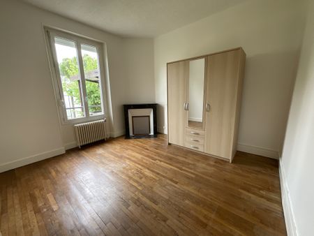 A LOUER - Quartier St Henri - Maison de 99.60m² avec jardin, garage et cave - rénové - Photo 3