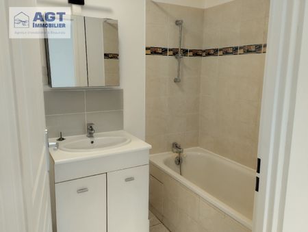 Location Appartement 2 pièces 48m² BEAUVAIS 60000 - Photo 5
