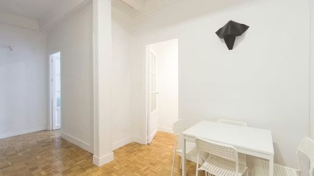 Calle de Bravo Murillo, Madrid, Community of Madrid 28015 - Foto 1