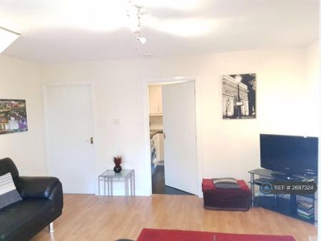 2 bedroom flat to rent - Photo 5