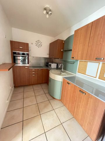 Location Appartement 2 pièces 42m² - Photo 2