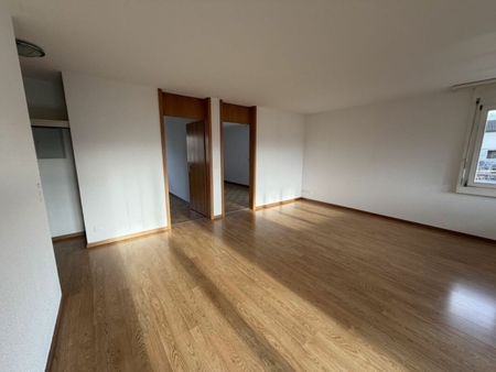 Helle 3,5 Zimmer mit grossem Balkon - Photo 4