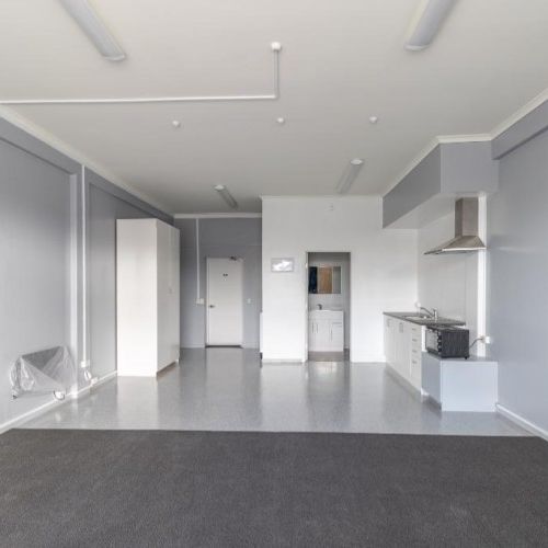 Newly renovated studio room! - Photo 1