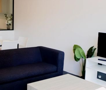 6 Bedroom Deluxe Multi-Share Apartment - Photo 3