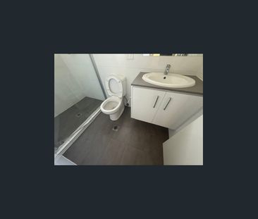 1 Bedroom Apartment ! - Photo 6