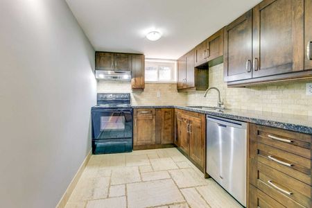 For Lease - 2048 Edinburgh Drive Unit# Lower, Burlington, Ontario - Photo 4