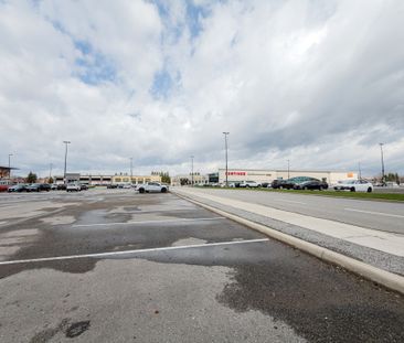 For Lease - 26 Gabrielle Drive, Brampton, Ontario - Photo 2