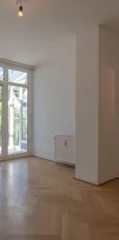 Neustift/Salmannsdorf - ruhige Wohngegend, Dachgeschoss-Wohnung mit Lift, Loggia und Garage - Photo 1