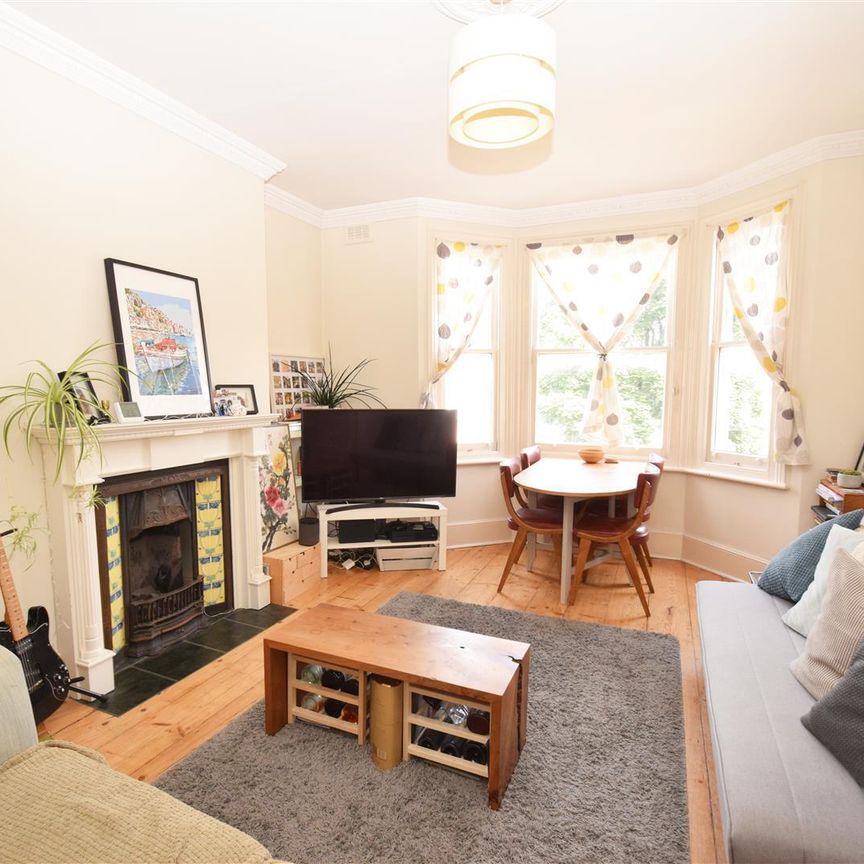 St. Margarets Road, St Margarets, London, TW1, Twickenham - Photo 1