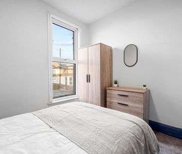 1 bedroom house of multiple occupation to rent - Photo 6