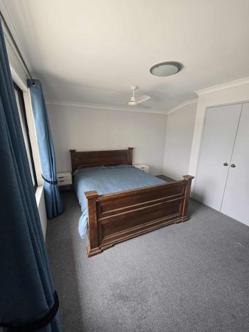 Jane Brook - Photo 5