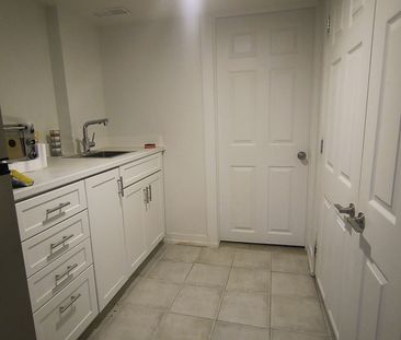 For Lease - 92 Adelaide Avenue Unit# Unit 1, Oshawa, Ontario - Photo 5