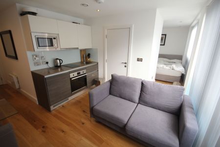 Station Road, Trident House, UB3 - Photo 3