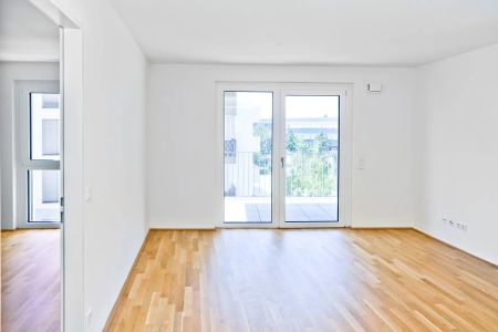 HIRSCHFELD – Einzigartige 2-Zimmer-Wohnung mit Terrasse und eigenem Garten - Foto 2