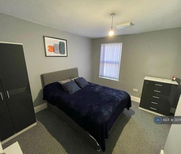 4 bedroom terraced house to rent - Photo 4