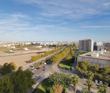Valencia - Photo 4