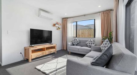 Charming Family Home at 57 Sapwood Crescent – Kauri Flats School Zone - Photo 4