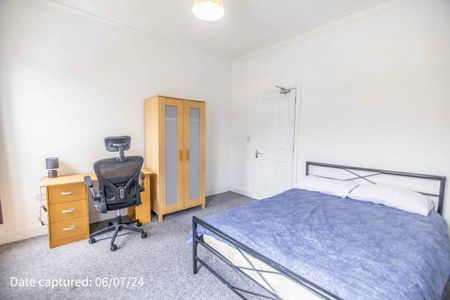 57, Brownlow Street - Photo 4