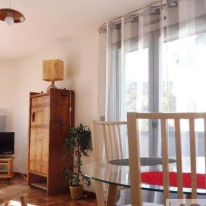 Appartement T2 à louer à Sallanches - Photo 2