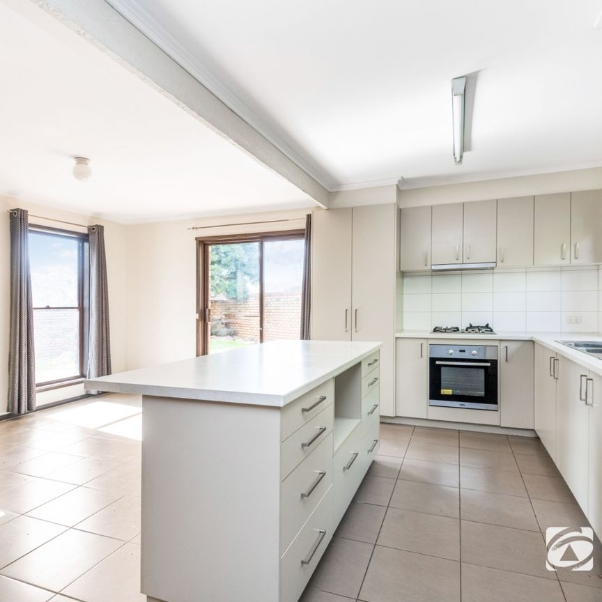 9 Primrose Ct, Kennington - Photo 1