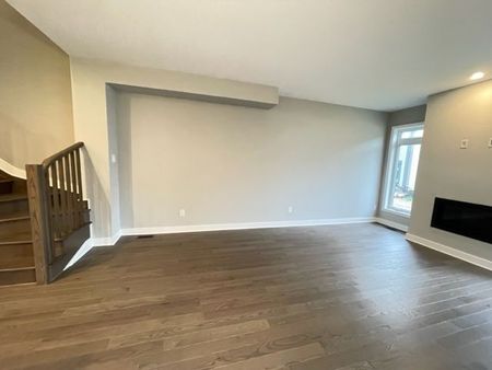 For Lease - 330 Whitham Crescent, North Grenville, Ontario - Photo 2