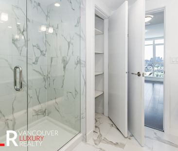 Condo in Burnaby, BC - Photo 2