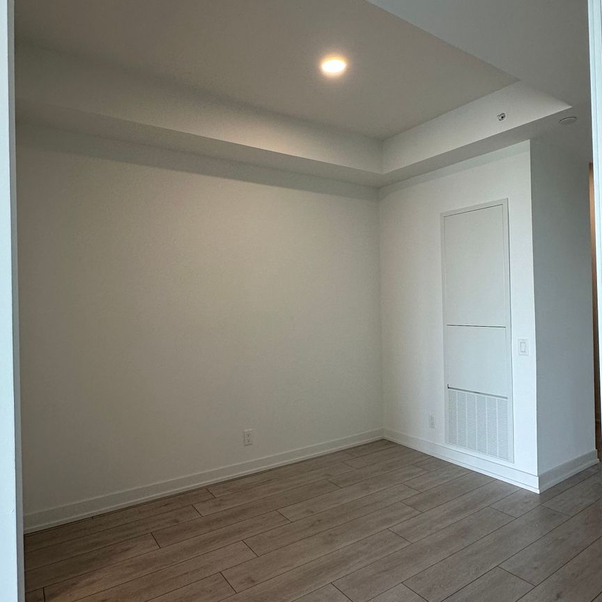 For Lease - 39 Mary Street Unit# 1201, Barrie, Ontario - Photo 1