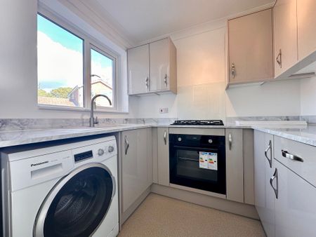 Poole, Dorset - Photo 5