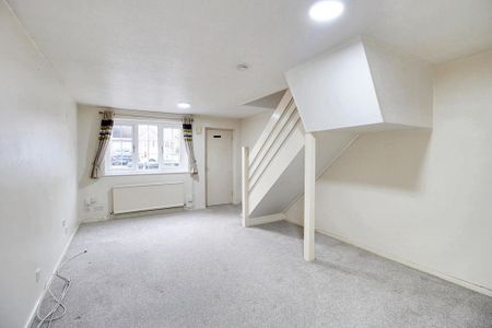 2 bedroom terraced house to rent - Photo 2