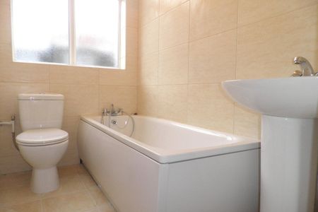 Oakleigh Road North, Whetstone, London - Photo 4