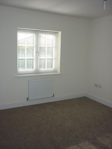 4 bedroom detached house to rent - Photo 5