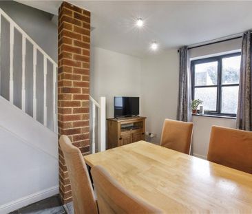 1 bedroom semi-detached house to rent - Photo 1