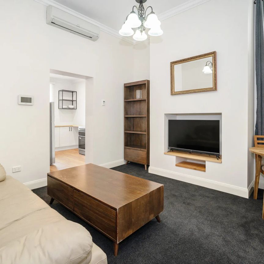 Renovated and spacious - Photo 1