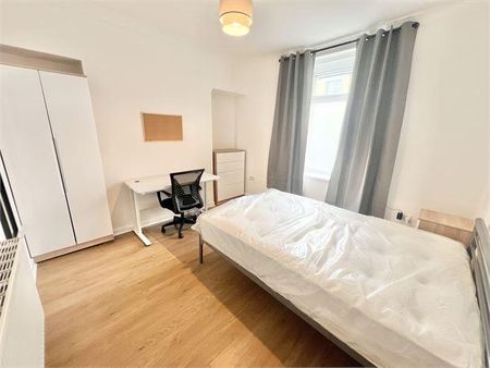 4 bedroom house share to rent - Photo 2