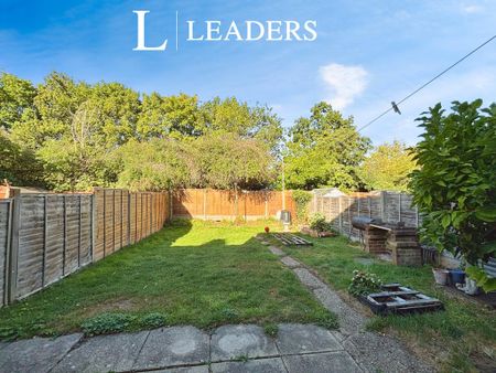 3 bedroom terraced house to rent - Photo 3