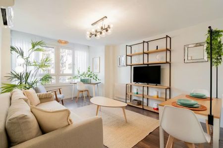 Calle de Galileo, Madrid, Community of Madrid 28015 - Foto 4