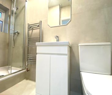 4 Bed Terraced House, Totterdown Street, SW17 - Photo 2