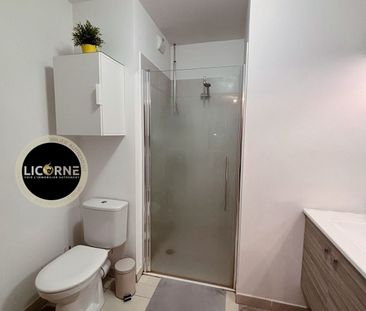 Location Appartement 2 pièces 45m² MARSEILLE 9ème - Photo 3