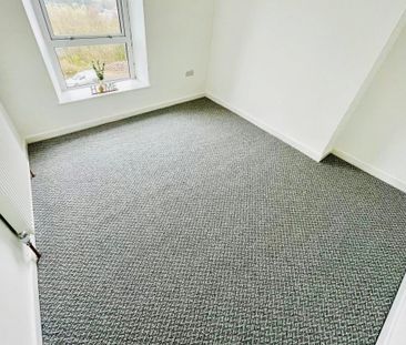 Railway View - Photo 2