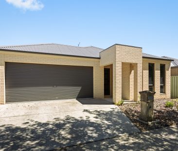 70 Victoria Cross Parade, Wodonga VIC 3690 - Photo 4